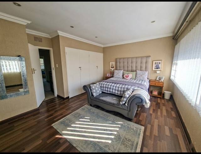 3 BEDROOM TOWNHOUSE FOR SALE IN THREE RIVERS PROPER